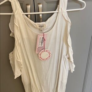 Umgee Women's Cream Blouse. Cold shoulder top with ruffles nwt